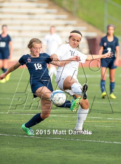 Thumbnail 1 in Chaparral vs. Grandview (CHSAA 5A Quarter Finals) photogallery.