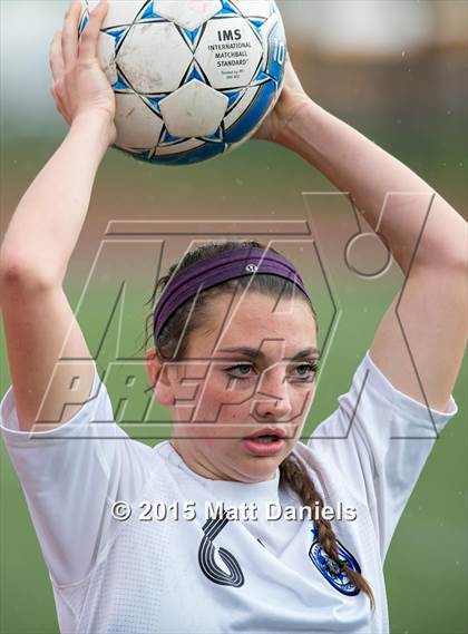 Thumbnail 3 in Chaparral vs. Grandview (CHSAA 5A Quarter Finals) photogallery.