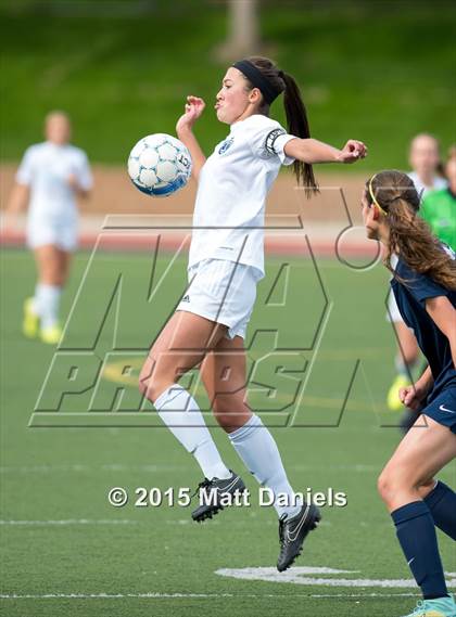 Thumbnail 2 in Chaparral vs. Grandview (CHSAA 5A Quarter Finals) photogallery.