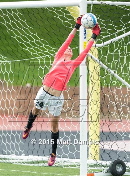 Thumbnail 1 in Chaparral vs. Grandview (CHSAA 5A Quarter Finals) photogallery.