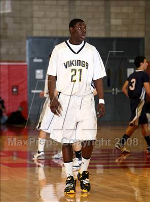 Thumbnail 1 in San Joaquin Memorial vs. Campbell Hall (CIF SoCal Regional D4 Final) photogallery.