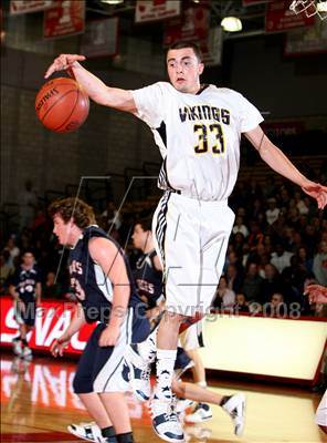 Thumbnail 1 in San Joaquin Memorial vs. Campbell Hall (CIF SoCal Regional D4 Final) photogallery.