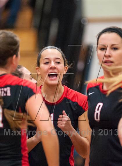 Thumbnail 2 in Farmington vs. E.O. Smith (CIAC Class L Quarterfinal) photogallery.