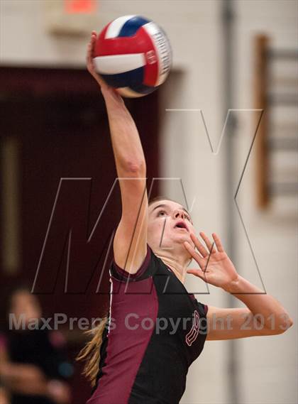 Thumbnail 2 in Farmington vs. E.O. Smith (CIAC Class L Quarterfinal) photogallery.