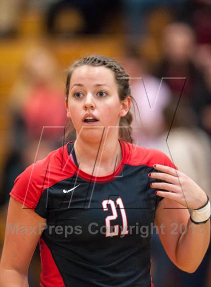 Thumbnail 2 in Farmington vs. E.O. Smith (CIAC Class L Quarterfinal) photogallery.