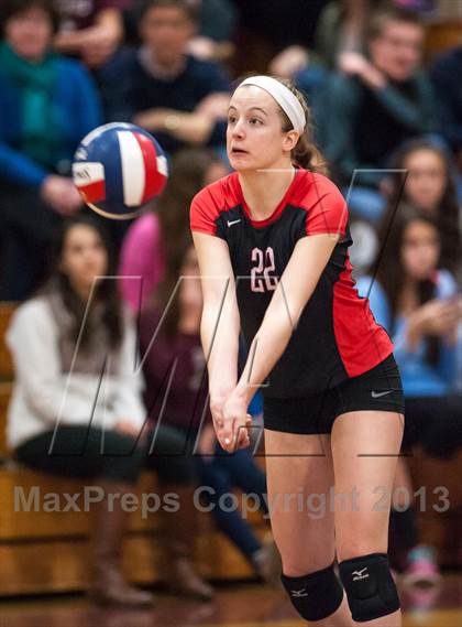 Thumbnail 2 in Farmington vs. E.O. Smith (CIAC Class L Quarterfinal) photogallery.