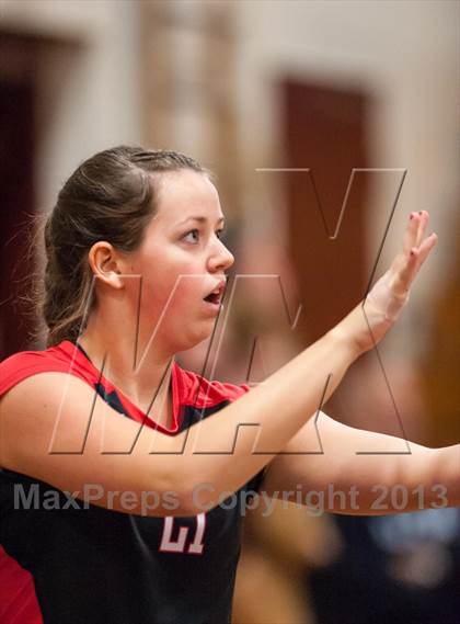 Thumbnail 3 in Farmington vs. E.O. Smith (CIAC Class L Quarterfinal) photogallery.