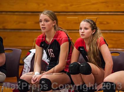 Thumbnail 2 in Farmington vs. E.O. Smith (CIAC Class L Quarterfinal) photogallery.
