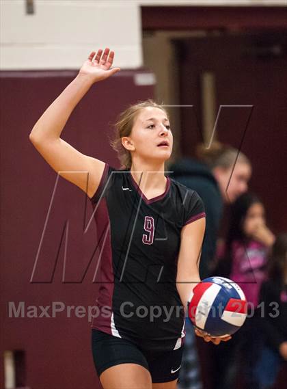 Thumbnail 3 in Farmington vs. E.O. Smith (CIAC Class L Quarterfinal) photogallery.