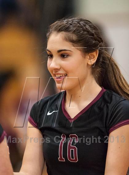 Thumbnail 2 in Farmington vs. E.O. Smith (CIAC Class L Quarterfinal) photogallery.