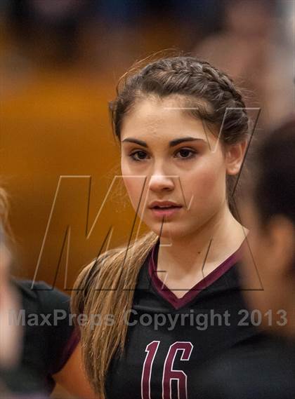 Thumbnail 3 in Farmington vs. E.O. Smith (CIAC Class L Quarterfinal) photogallery.