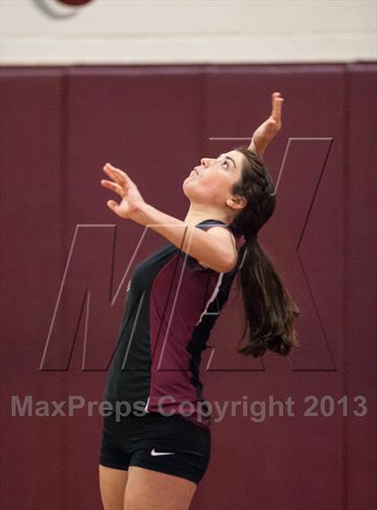 Thumbnail 3 in Farmington vs. E.O. Smith (CIAC Class L Quarterfinal) photogallery.