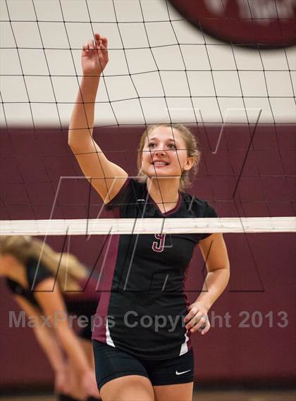 Thumbnail 1 in Farmington vs. E.O. Smith (CIAC Class L Quarterfinal) photogallery.