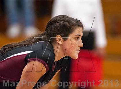 Thumbnail 3 in Farmington vs. E.O. Smith (CIAC Class L Quarterfinal) photogallery.