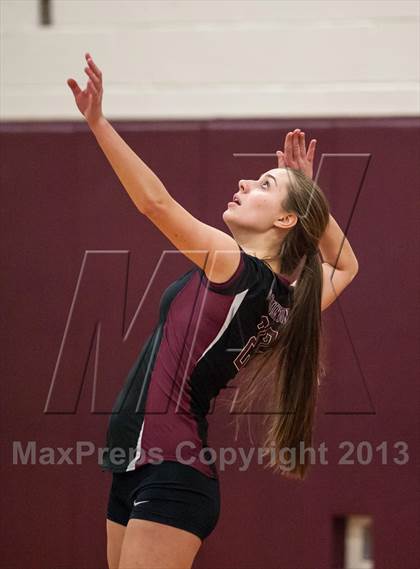 Thumbnail 1 in Farmington vs. E.O. Smith (CIAC Class L Quarterfinal) photogallery.