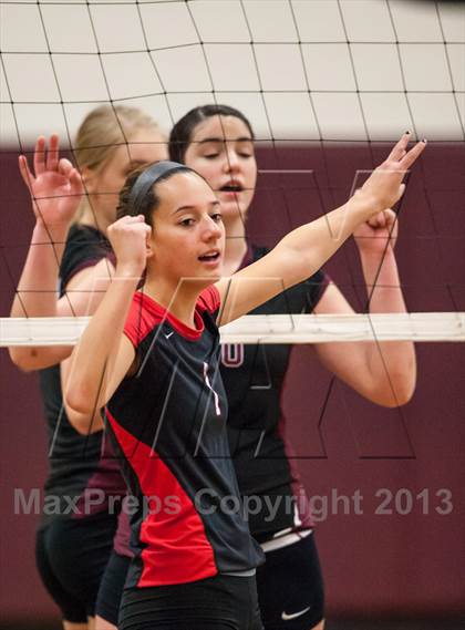 Thumbnail 1 in Farmington vs. E.O. Smith (CIAC Class L Quarterfinal) photogallery.