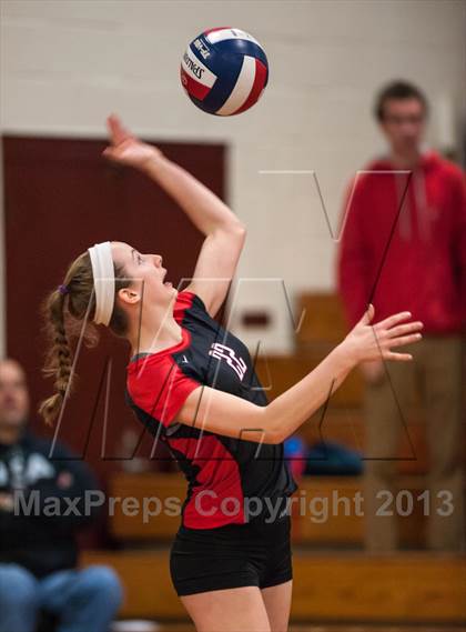 Thumbnail 3 in Farmington vs. E.O. Smith (CIAC Class L Quarterfinal) photogallery.