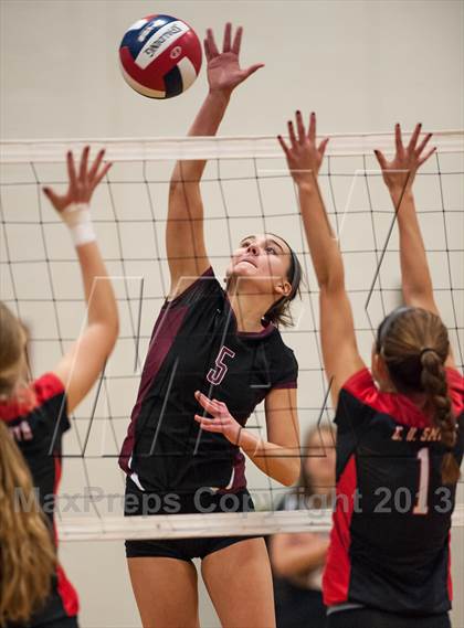 Thumbnail 3 in Farmington vs. E.O. Smith (CIAC Class L Quarterfinal) photogallery.