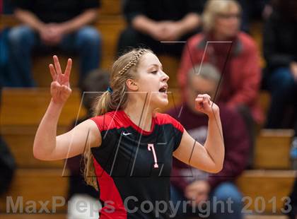 Thumbnail 1 in Farmington vs. E.O. Smith (CIAC Class L Quarterfinal) photogallery.