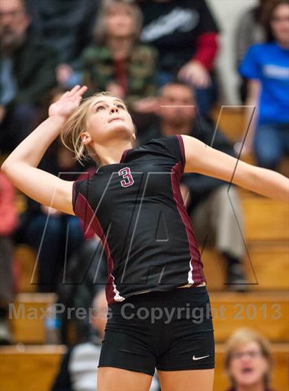 Thumbnail 2 in Farmington vs. E.O. Smith (CIAC Class L Quarterfinal) photogallery.
