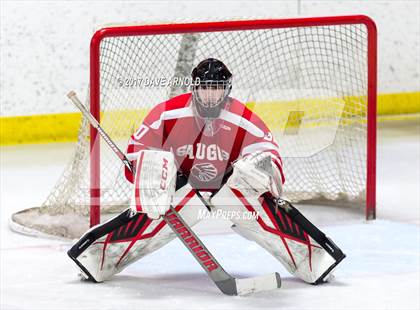 Thumbnail 1 in Saugus vs Methuen (MIAA Division 2 North Round 1) photogallery.