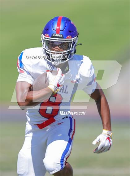 Thumbnail 3 in Los Alamitos @ Clovis North photogallery.