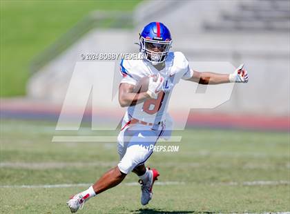 Thumbnail 1 in Los Alamitos @ Clovis North photogallery.