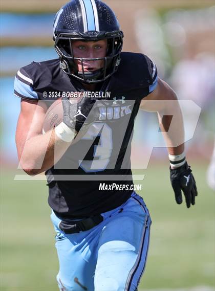 Thumbnail 1 in Los Alamitos @ Clovis North photogallery.