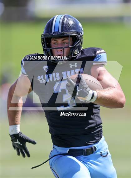 Thumbnail 1 in Los Alamitos @ Clovis North photogallery.