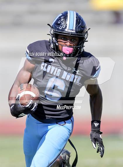 Thumbnail 1 in Los Alamitos @ Clovis North photogallery.