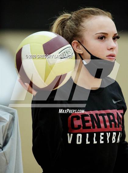 Thumbnail 3 in V.R. Eaton vs Keller Central photogallery.