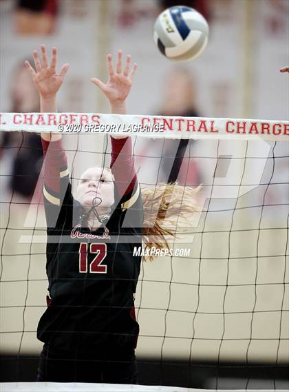 Thumbnail 2 in V.R. Eaton vs Keller Central photogallery.