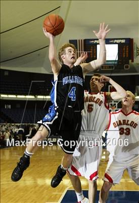 Thumbnail 2 in Villa Park vs. Mission Viejo (Nike Extravaganza) photogallery.