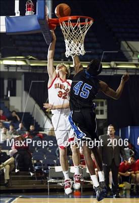 Thumbnail 3 in Villa Park vs. Mission Viejo (Nike Extravaganza) photogallery.