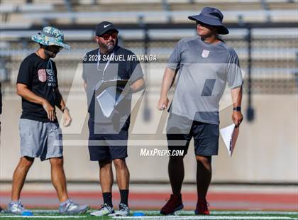 Thumbnail 3 in Regis Jesuit @ Grandview photogallery.
