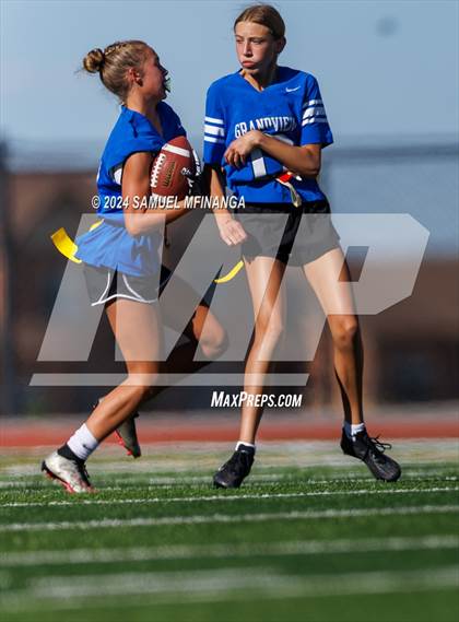 Thumbnail 1 in Regis Jesuit @ Grandview photogallery.