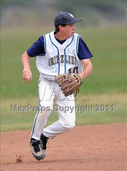Thumbnail 1 in Glendora @ Los Osos photogallery.
