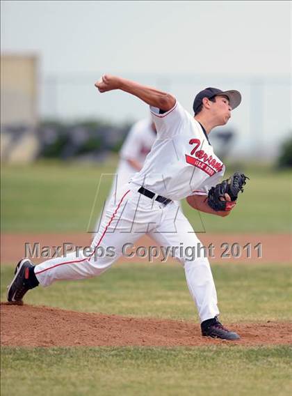 Thumbnail 3 in Glendora @ Los Osos photogallery.