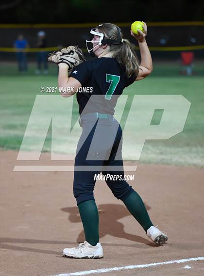 Thumbnail 2 in Payson vs. Tanque Verde (AIA 3A Semifinal) photogallery.