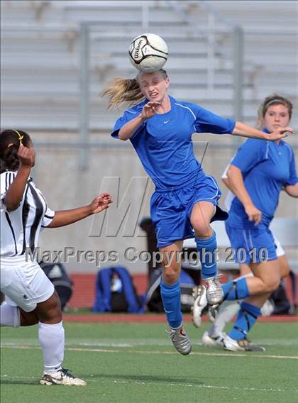Thumbnail 1 in Rocklin vs. Roseville (CIF SJS D2 Final) photogallery.