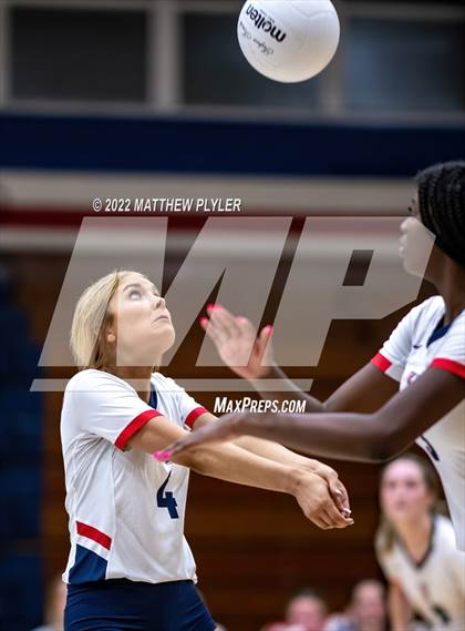 Thumbnail 1 in Triton @ Terry Sanford photogallery.