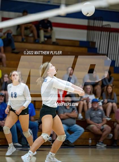 Thumbnail 1 in Triton @ Terry Sanford photogallery.
