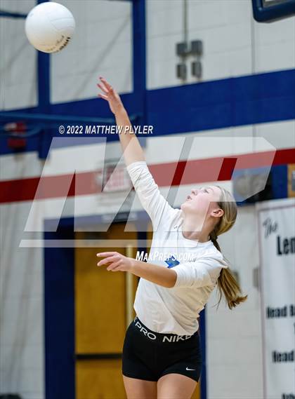Thumbnail 1 in Triton @ Terry Sanford photogallery.