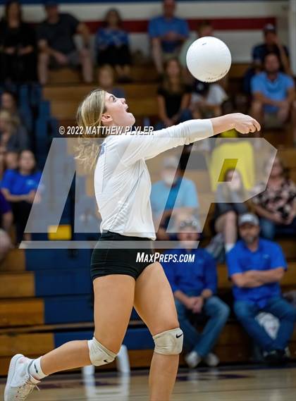 Thumbnail 1 in Triton @ Terry Sanford photogallery.