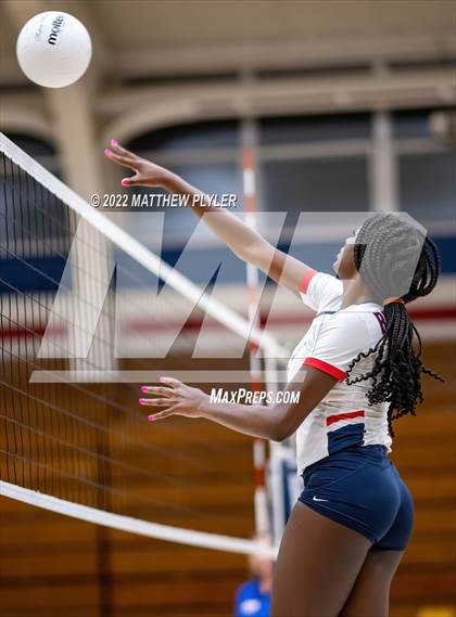 Thumbnail 1 in Triton @ Terry Sanford photogallery.