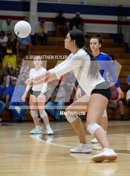 Thumbnail 1 in Triton @ Terry Sanford photogallery.