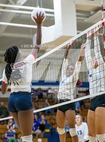 Thumbnail 1 in Triton @ Terry Sanford photogallery.