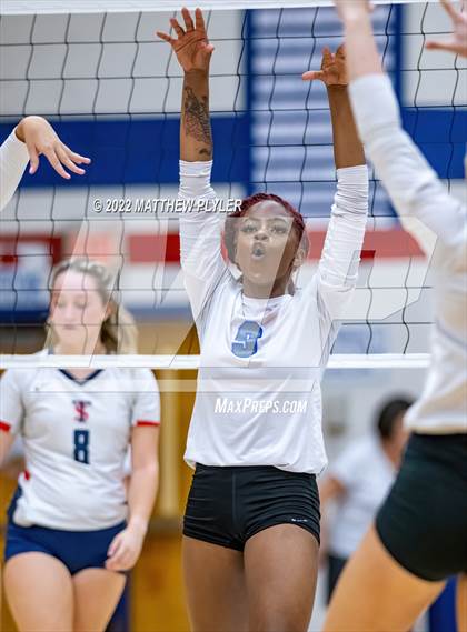 Thumbnail 1 in Triton @ Terry Sanford photogallery.