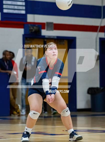 Thumbnail 1 in Triton @ Terry Sanford photogallery.