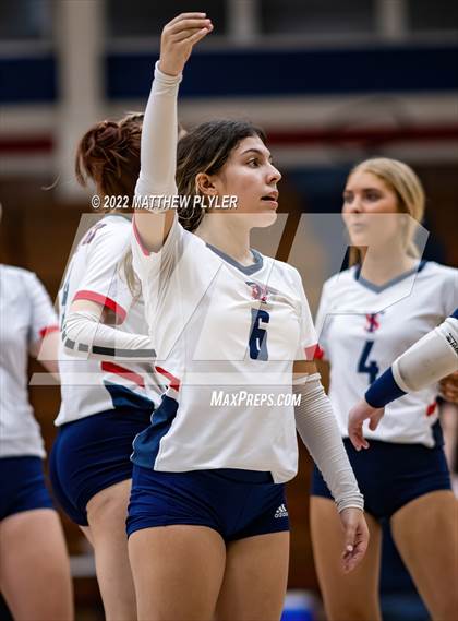 Thumbnail 1 in Triton @ Terry Sanford photogallery.